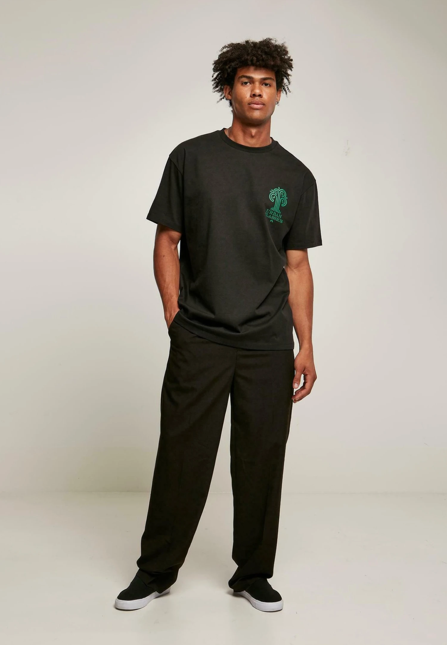 URBAN CLASSICS Organic Tree Logo Tee - T-Shirt Imprimé - Black 2 URBAN CLASSICS Organic Tree Logo Tee - T-Shirt Imprimé - Black – Image 2