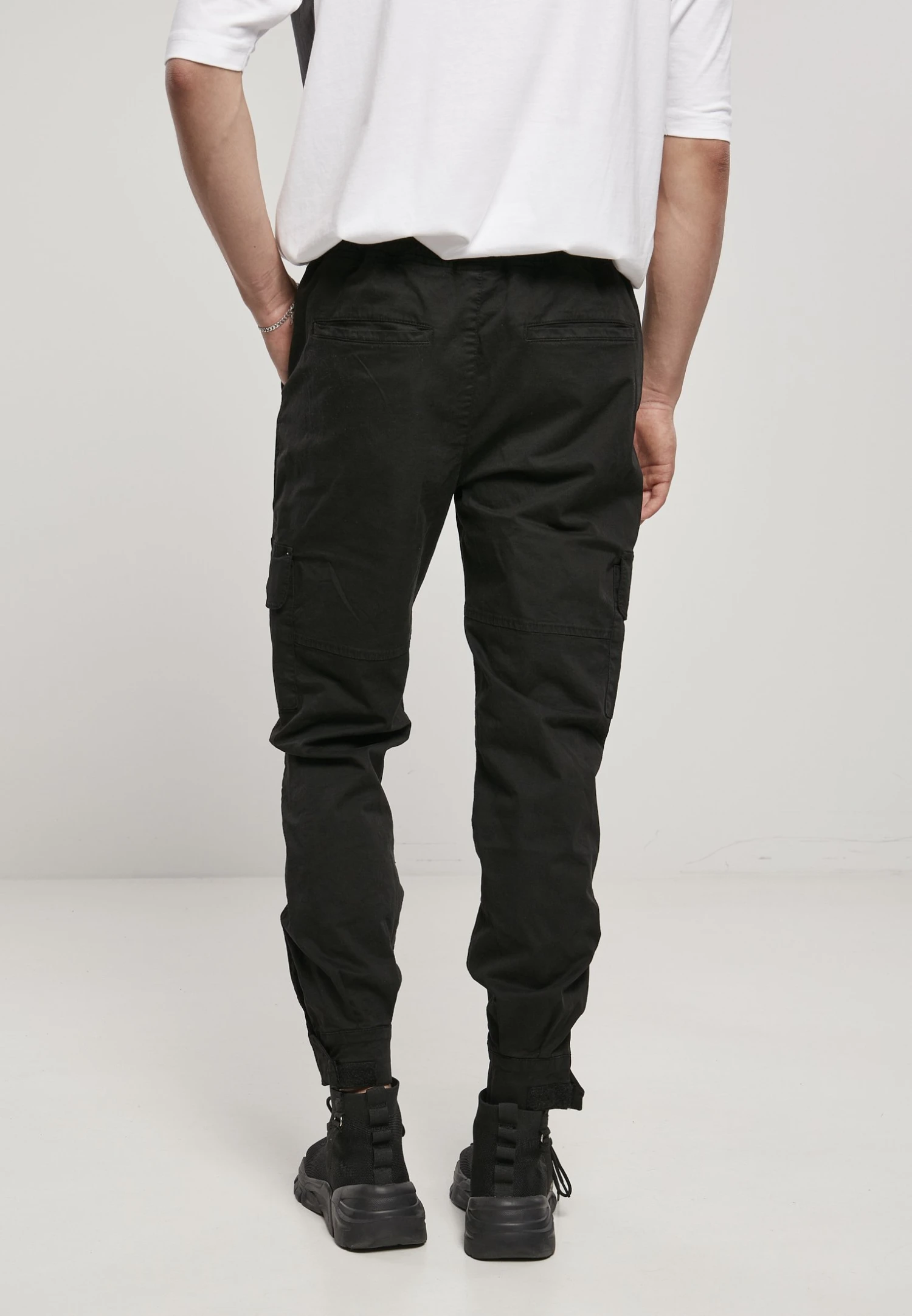 URBAN CLASSICS Männer Military - Pantalon Cargo - Black 2 URBAN CLASSICS Männer Military - Pantalon Cargo - Black – Image 2