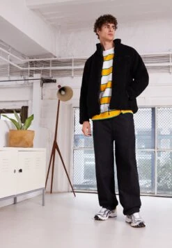 URBAN CLASSICS Jean Boyfriend - Black Acid Washed -Tenues Mode Boutique 4c204088abdd4bd6b7b483761577aa76