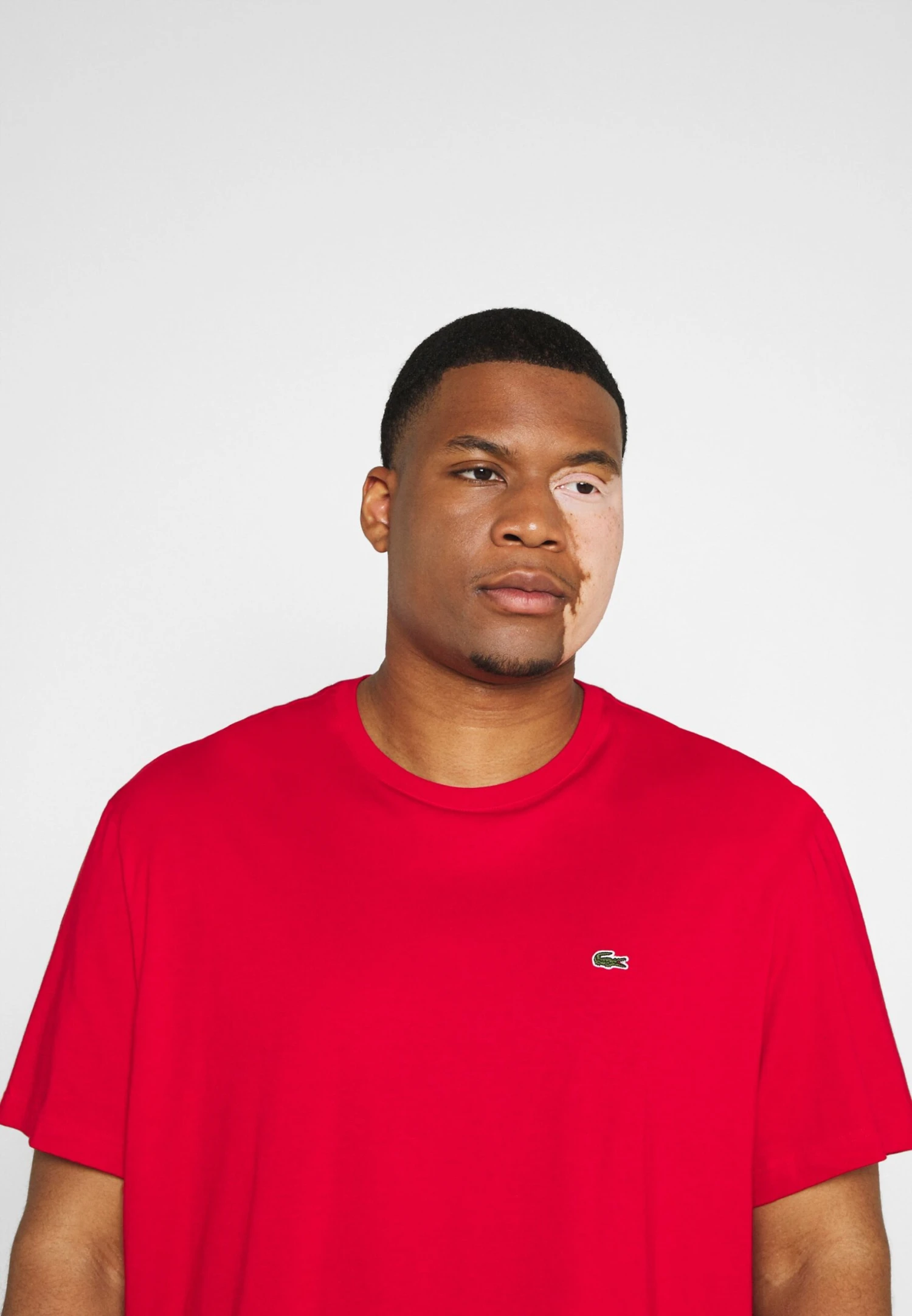 Lacoste Plus - T-Shirt Basique - Rouge 4 Lacoste Plus - T-Shirt Basique - Rouge – Image 4