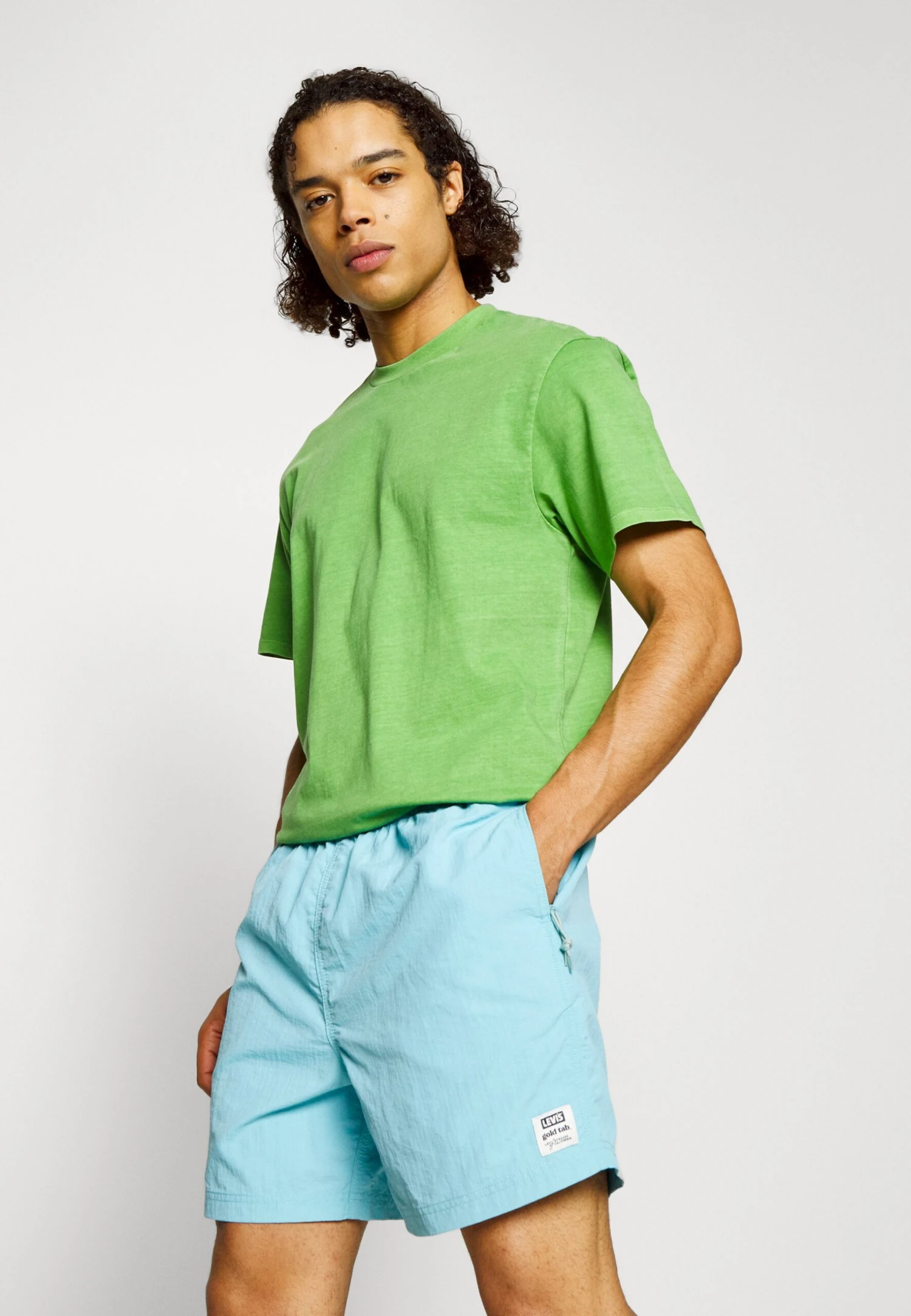 Boutique Urban Classics -Tenues Mode Boutique 5aa9a74418ac4a6f82ccc1ded3a61feb scaled