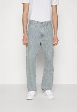 Stay Loose Carpenter - Jean Droit - Garage Sign Carpente