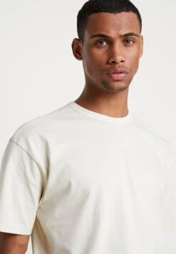 URBAN CLASSICS Organic Basic Tee - T-Shirt Basique - Sand -Tenues Mode Boutique 6d246efe618f430fbac87bd404fd8d7a