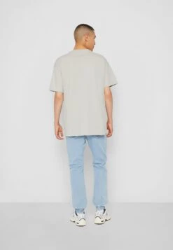 URBAN CLASSICS Heavy - T-Shirt Basique - Lightasphalt -Tenues Mode Boutique 859b99c032bb4d6cb41a3c64194309b4