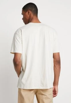 URBAN CLASSICS Organic Basic Tee - T-Shirt Basique - Sand -Tenues Mode Boutique 9b506d1e04634654bda836bc05f3d060