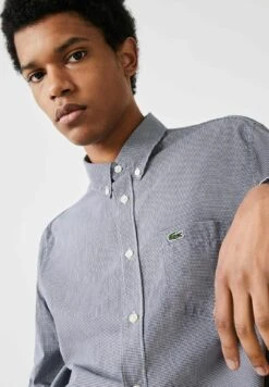 Lacoste Chemise - Weiß / Navy Blau -Tenues Mode Boutique a0b950031f6b463a9af8ce96ae429164