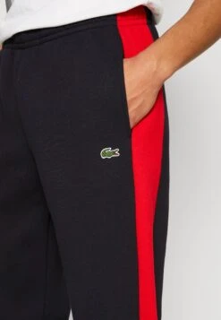 Lacoste Pantalon De Survêtement - Abysm/Red 11 Lacoste Pantalon De Survêtement - Abysm/Red -Tenues Mode Boutique af1b12d5a9a14424ad321b4a0c336699