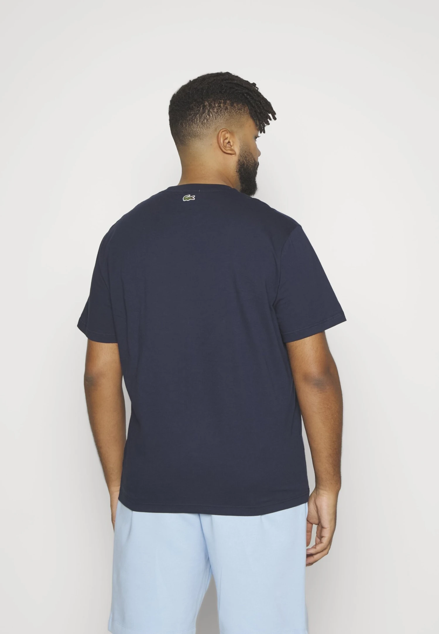 Lacoste Plus - T-Shirt Imprimé - Navy Blue 3 Lacoste Plus - T-Shirt Imprimé - Navy Blue – Image 3