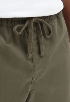 Vans Mn Range Relaxed Elastic - Short - Dark Green -Tenues Mode Boutique d174588ae8c247b8a6096918a2260c9b