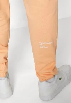 Lacoste Pantalon De Survêtement - Orange Clair -Tenues Mode Boutique d86a86ec22a8461b83c27c4b0f22a128