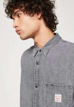 Waller 1 Pocket Shirt - Chemise - Black Denim -Tenues Mode Boutique d9f7782b2c06410a8a2470e6034a27d6