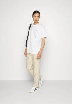 Adidas Originals Multi Tee - T-Shirt Imprimé - White -Tenues Mode Boutique df237773560f4eb8bff8934a18dd60c1