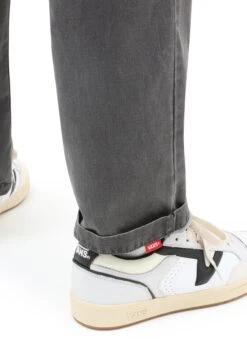 Vans Range Loose Tapered Salt Wash - Pantalon Classique - Black -Tenues Mode Boutique e5484a4421fe4417b35119531b9f45b2