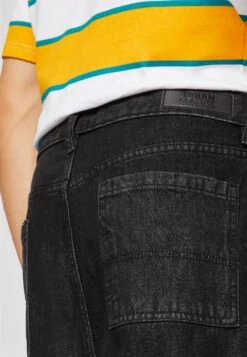 URBAN CLASSICS Jean Boyfriend - Black Acid Washed -Tenues Mode Boutique f412becc53c845b7b669c0a54c4fc03d