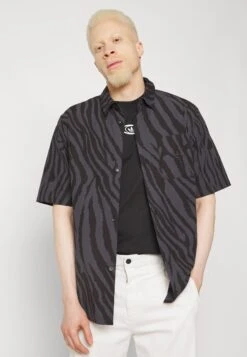 Adidas Originals Chemise - Black -Tenues Mode Boutique ff80ed731136471e90c649ab6ec67a9f